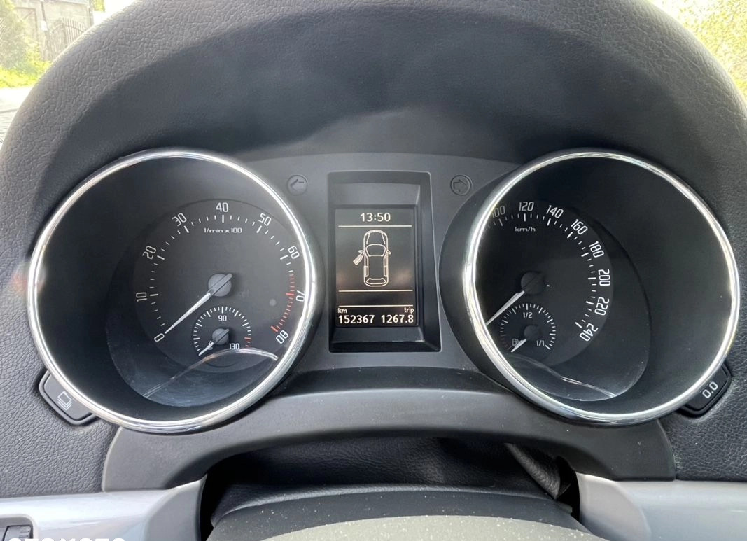Skoda Yeti cena 24900 przebieg: 153000, rok produkcji 2012 z Gdańsk małe 137